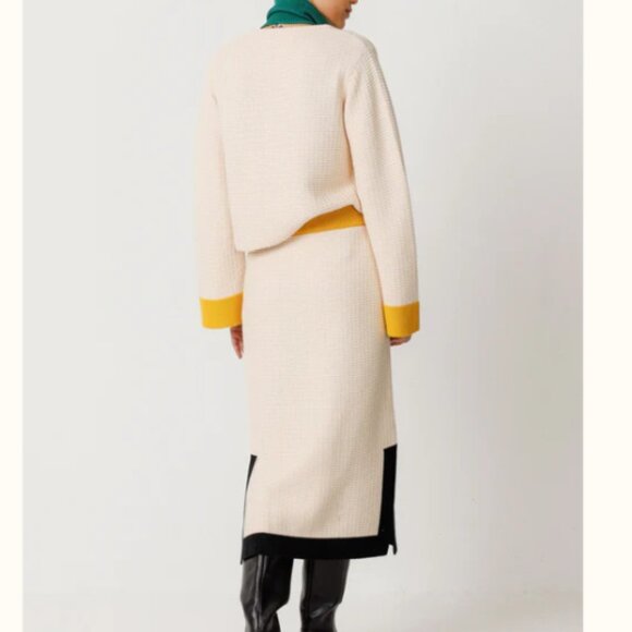 🌿 SKFK Knitted Sweater & Skirt Set – Sizes 6 (Top) + 8 (Skirt) - Picture 4 of 10